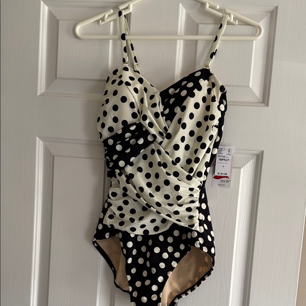 LANDS’ END LYCRA Women's Slender Suit Wrap Bandeau One Piece Swimsuit - Picture 3 of 14